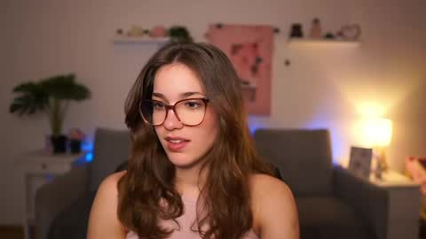 Sisi online show from March 11, 2:53 pm