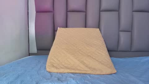 BELLA FLAME online show from March 9, 7:28 pm