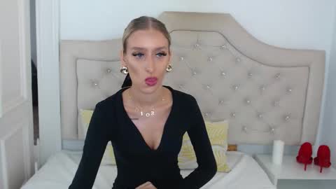 Snapshot of kissnatalie chatting on September 29, 11:37 am Natalie online show from September 29, 11:37 am