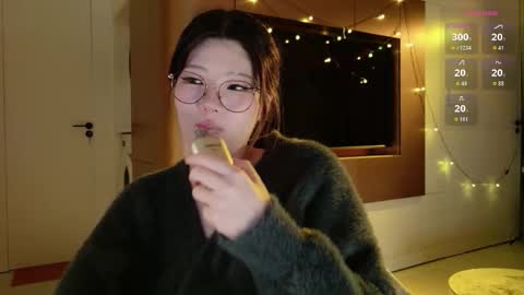 Aya   online show from January 9, 6:01 pm