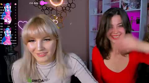 Snapshot of kitniss_dreamy chatting on October 6, 7:29 pm kitniss online show from October 6, 7:29 pm
