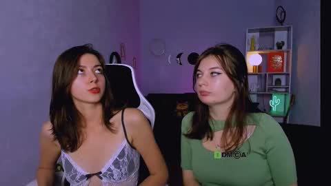 Snapshot of kitniss_dreamy chatting on September 30, 12:33 pm kitniss online show from September 30, 12:33 pm
