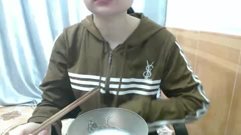 kitti_baby2x online show from December 2, 2:02 am