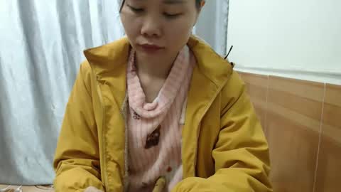 kitti_baby2x online show from November 4, 1:10 am