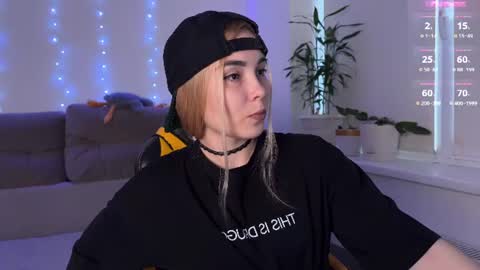 Veronica online show from July 1, 2:16 pm