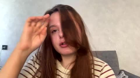 Ellaiza online show from April 16, 7:08 am