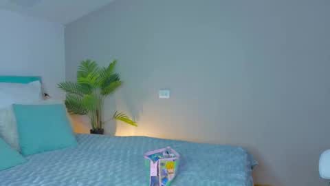 kitty_cut1ee_ online show from February 24, 1:43 pm