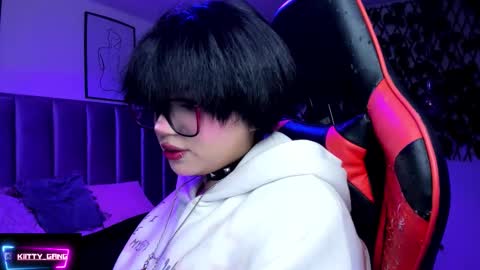 Camila online show from February 25, 1:48 am