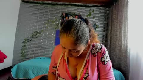 violet online show from December 2, 3:47 pm