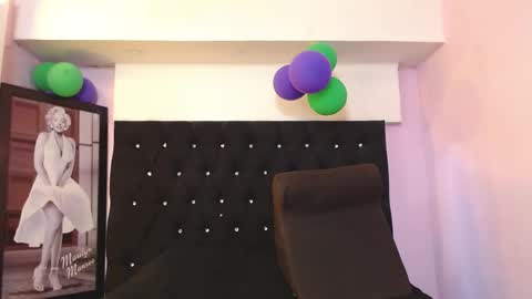 paola online show from October 29, 5:59 pm