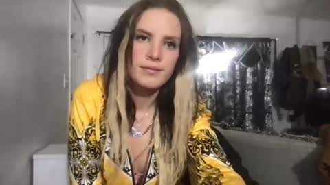 kittycatkendra online show from February 12, 5:47 am