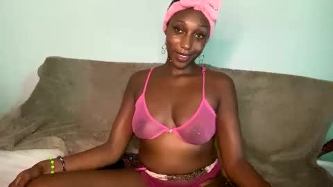 Kitty Kinky online show from December 3, 3:00 pm