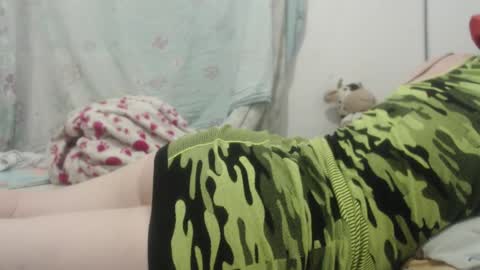 Snapshot of kittywhiteass chatting on March 11, 7:03 am kittywhiteass online show from March 11, 7:03 am