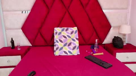 Snapshot of kity_spiderr chatting on October 2, 1:16 pm Luisa y Jairo online show from October 2, 1:16 pm