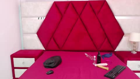 Snapshot of kity_spiderr chatting on October 8, 12:53 pm Luisa y Jairo online show from October 8, 12:53 pm