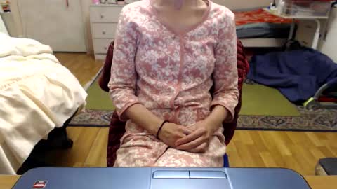 KiuminBerry online show from October 7, 1:04 pm