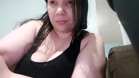Snapshot of kivs19 chatting on February 25, 5:08 am kivs19 online show from February 25, 5:08 am