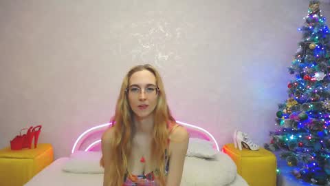 Snapshot of klaryevans chatting on December 30, 12:42 pm Klary online show from December 30, 12:42 pm