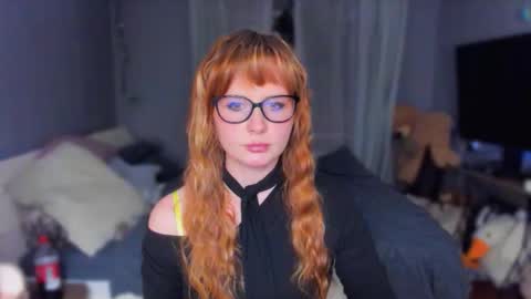 Klementinafanslyklementina6661 online show from December 14, 8:25 pm