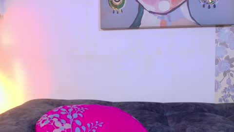 kloe_bella online show from October 28, 5:19 pm