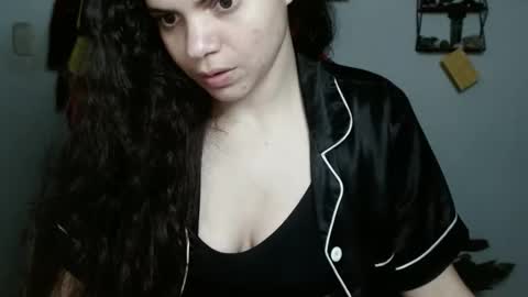 Karoll online show from February 25, 2:14 am