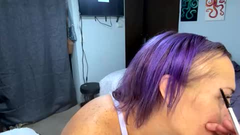 kreamyk420 online show from October 24, 4:14 pm