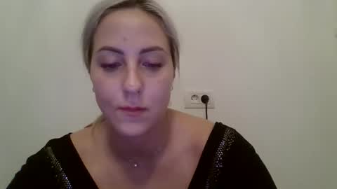 Snapshot of kriss_grace chatting on September 30, 4:56 pm Grace online show from September 30, 4:56 pm