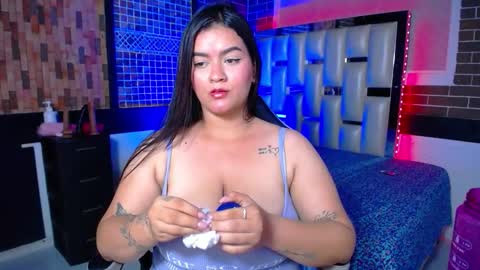 kriss_sweetboobs online show from March 6, 3:07 pm