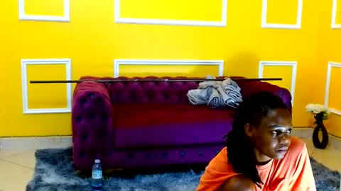 Thaterotic woman online show from February 11, 7:05 pm