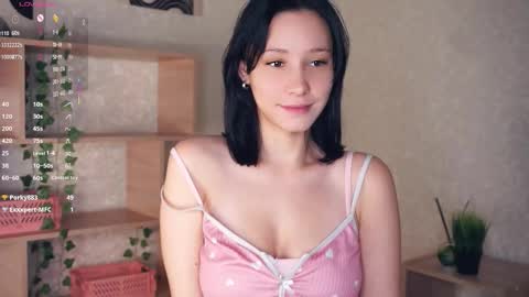 Emma online show from November 10, 8:15 pm