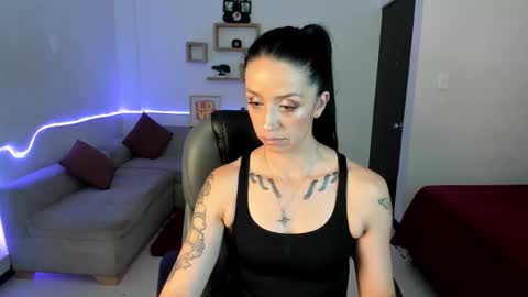 Sophia online show from December 2, 7:05 pm