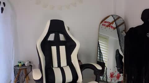 Kris online show from October 27, 4:35 pm