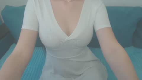 KristenStamen online show from March 8, 11:03 am