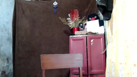 kristeynnn_11 online show from April 18, 1:57 pm