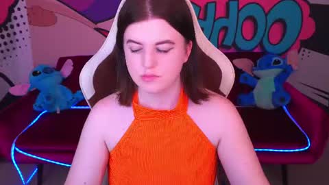 kristifoxy online show from June 29, 10:15 am