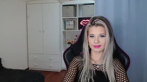 KristineAmore online show from October 20, 9:12 am