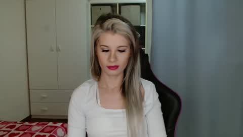 KristineAmore online show from February 5, 7:44 am