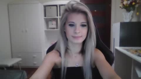 KristineAmore online show from October 4, 3:16 pm