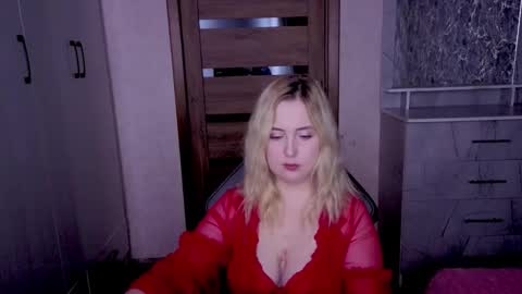 Kristy online show from May 16, 11:26 pm