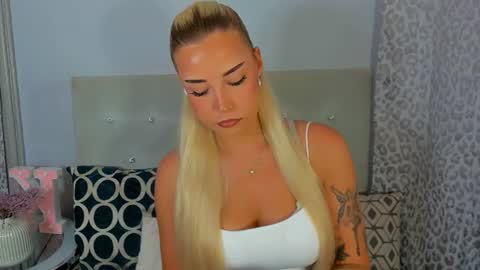 KristyFlowers online show from June 23, 2:26 pm