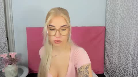 KristyFlowers online show from January 16, 4:14 pm