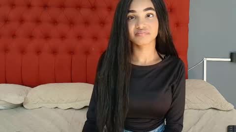 Cristina online show from November 23, 7:37 pm