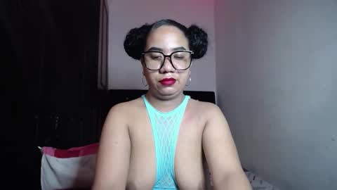 Snapshot of kristynsmith20 chatting on September 11, 3:18 am kristynsmith20 online show from September 11, 3:18 am