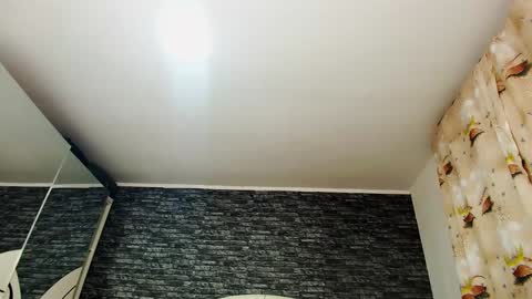 krystal desire online show from December 23, 6:05 pm