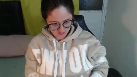 kryystaladams online show from January 15, 6:58 pm