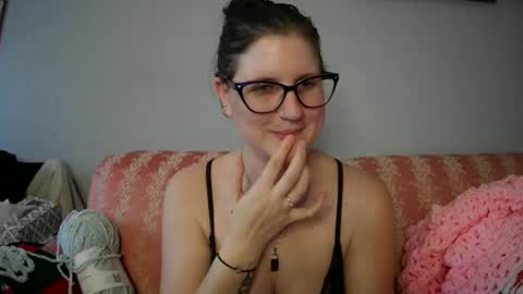 Snapshot of kunzitegoddess chatting on December 29, 3:57 pm Samantha online show from December 29, 3:57 pm