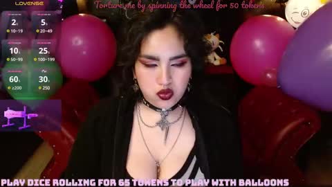 Snapshot of kureiji_fetish chatting on February 15, 7:49 am Fetiche Woman online show from February 15, 7:49 am