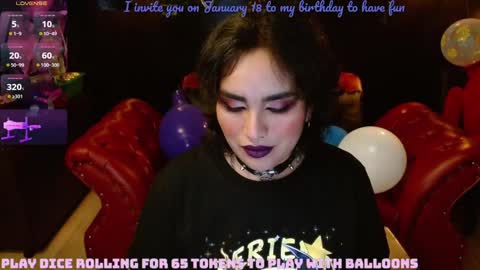 Snapshot of kureiji_fetish chatting on January 17, 8:24 am Fetiche Woman online show from January 17, 8:24 am