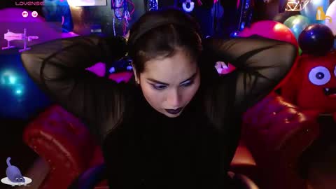 Snapshot of kureiji_fetish chatting on September 9, 10:09 pm Fetiche Woman online show from September 9, 10:09 pm