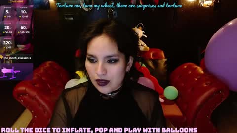Snapshot of kureiji_fetish chatting on December 27, 6:03 am Fetiche Woman online show from December 27, 6:03 am